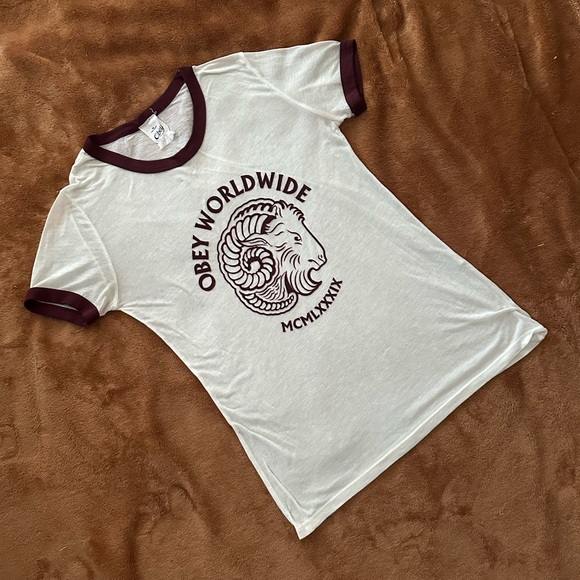 OBEY Short Sleeve - Picture 1 of 2